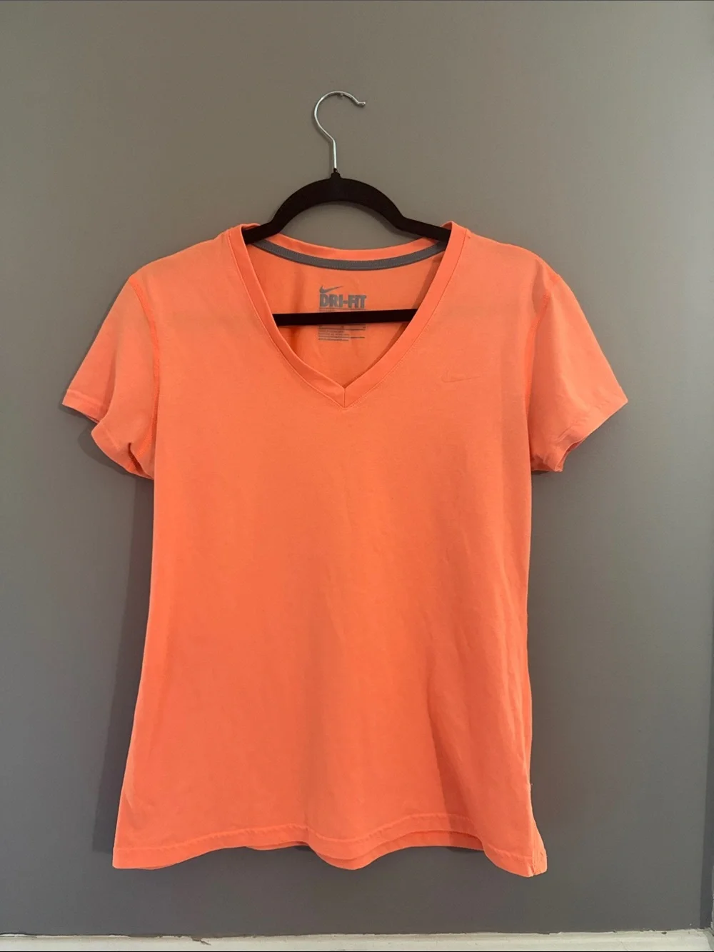 Nike orange size medium workout t-shirt